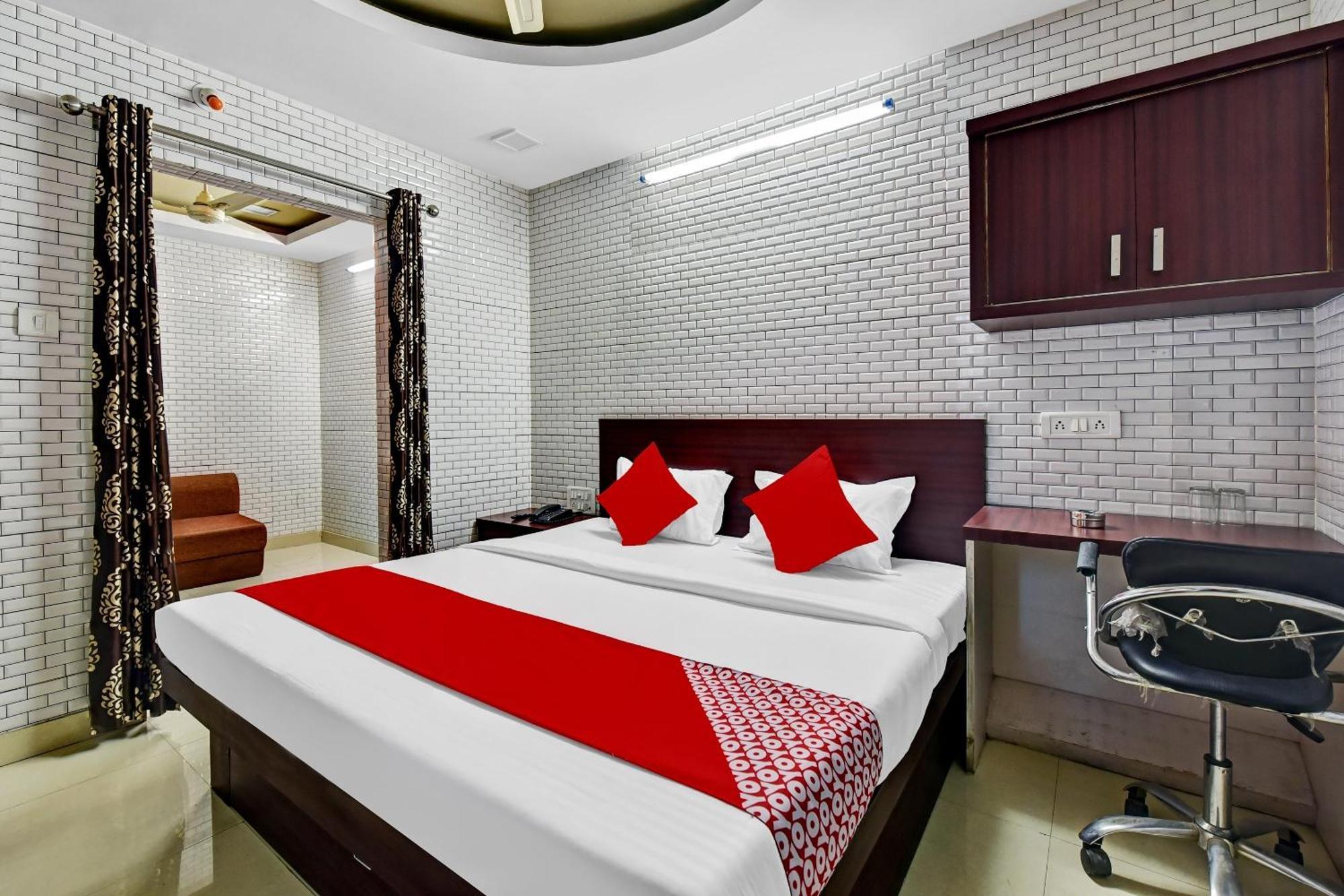 Hotel O Eleven Hotel & Banquet Kota  Ngoại thất bức ảnh