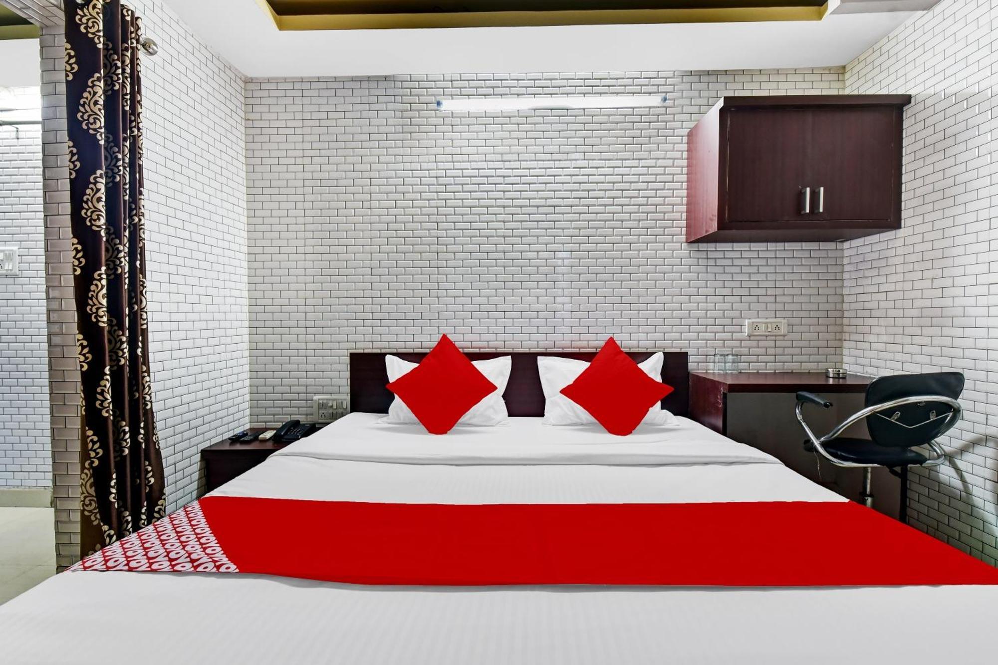 Hotel O Eleven Hotel & Banquet Kota  Ngoại thất bức ảnh