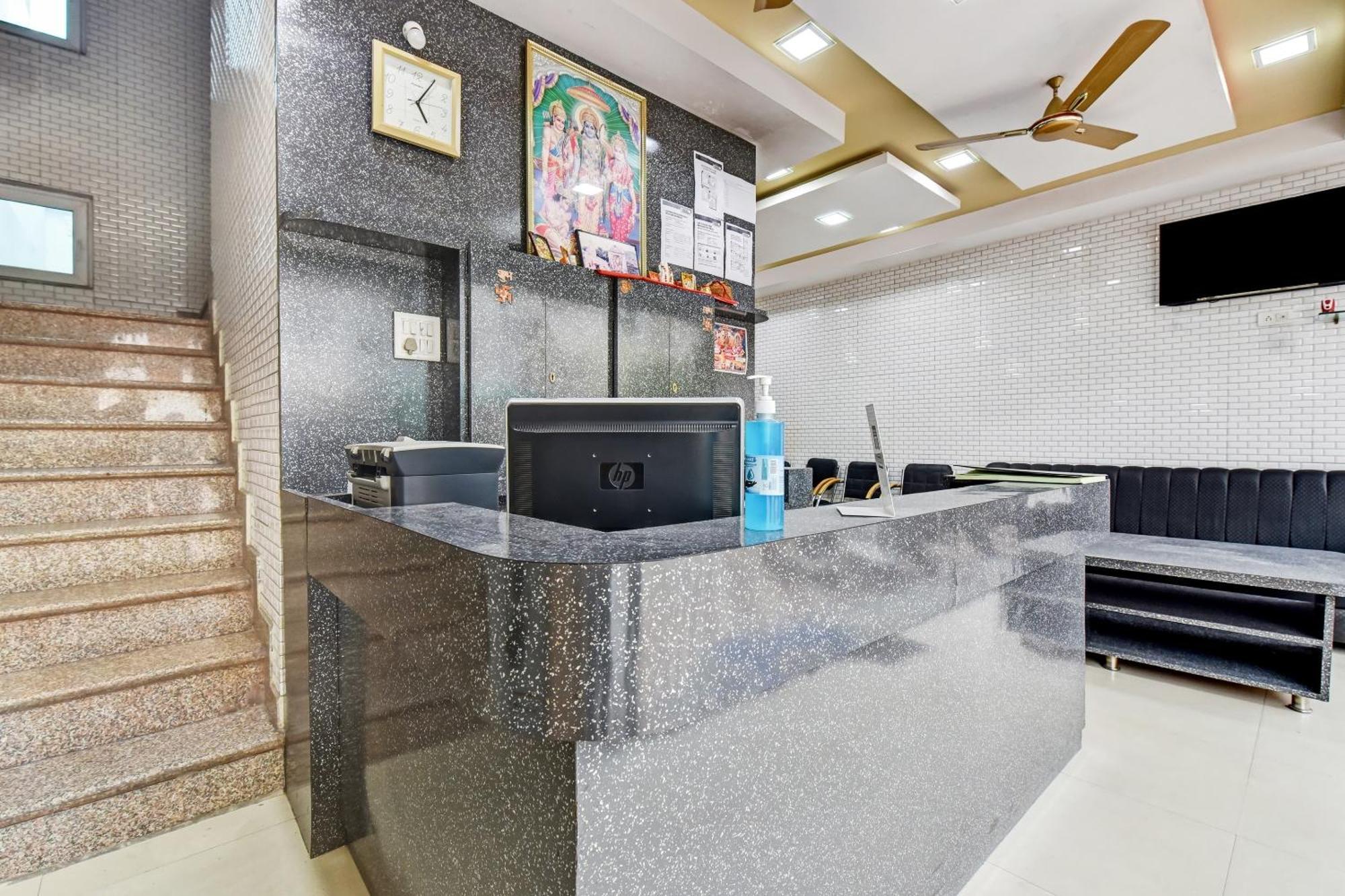 Hotel O Eleven Hotel & Banquet Kota  Ngoại thất bức ảnh