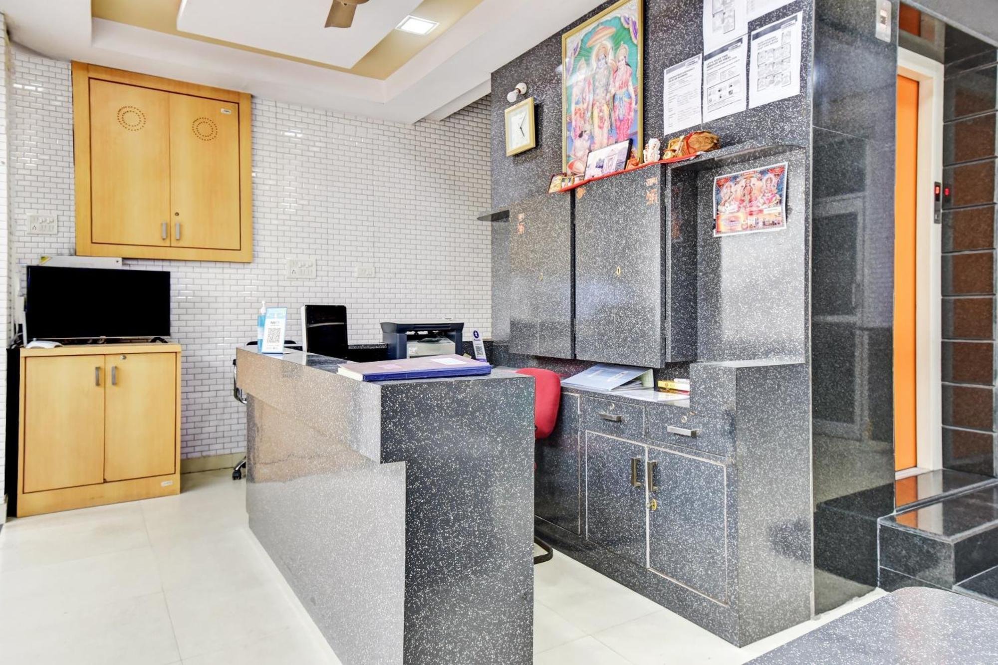 Hotel O Eleven Hotel & Banquet Kota  Ngoại thất bức ảnh