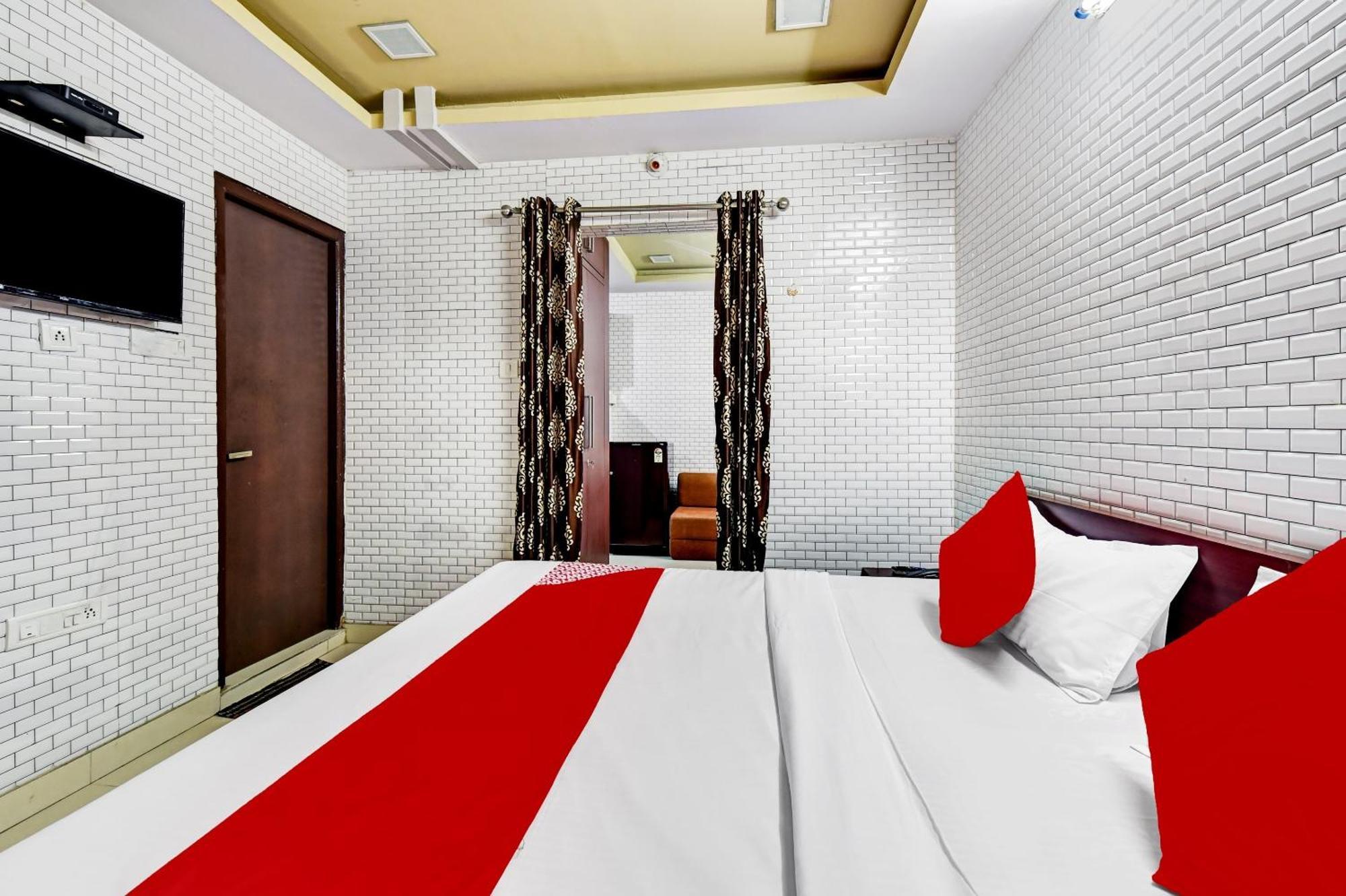 Hotel O Eleven Hotel & Banquet Kota  Ngoại thất bức ảnh