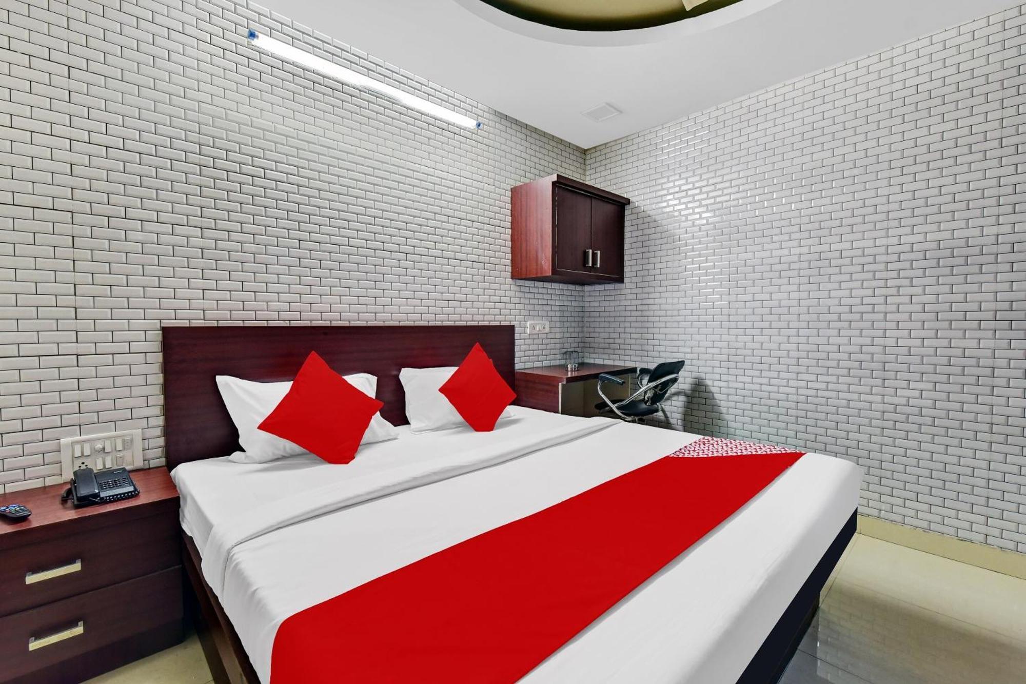 Hotel O Eleven Hotel & Banquet Kota  Ngoại thất bức ảnh